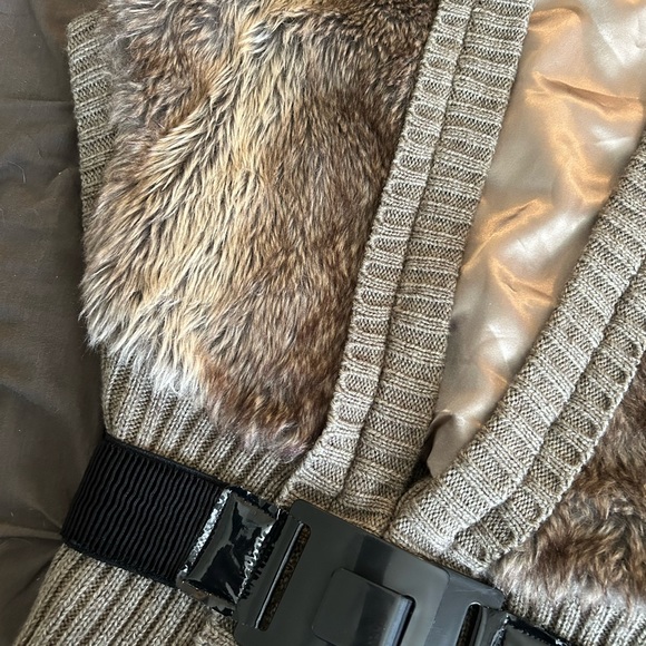 Faux fur belted sweater vest, gray/brown/taupe M - Picture 3 of 5